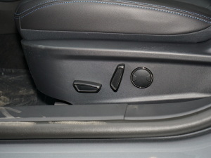 2022EcoBoost 245 Lа {{