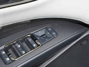 2022EcoBoost 245 Lа п؅^