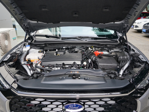 2022款EcoBoost 245 风尚版 发动机