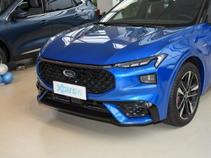 2022Ŀ EcoBoost 245 ST-Line ^