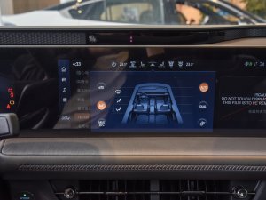 2022Ŀ EcoBoost 245 ST-Line {(dio){(dio)(ji)