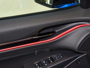 2022Ŀ EcoBoost 245 ST-Line п؅^(q)