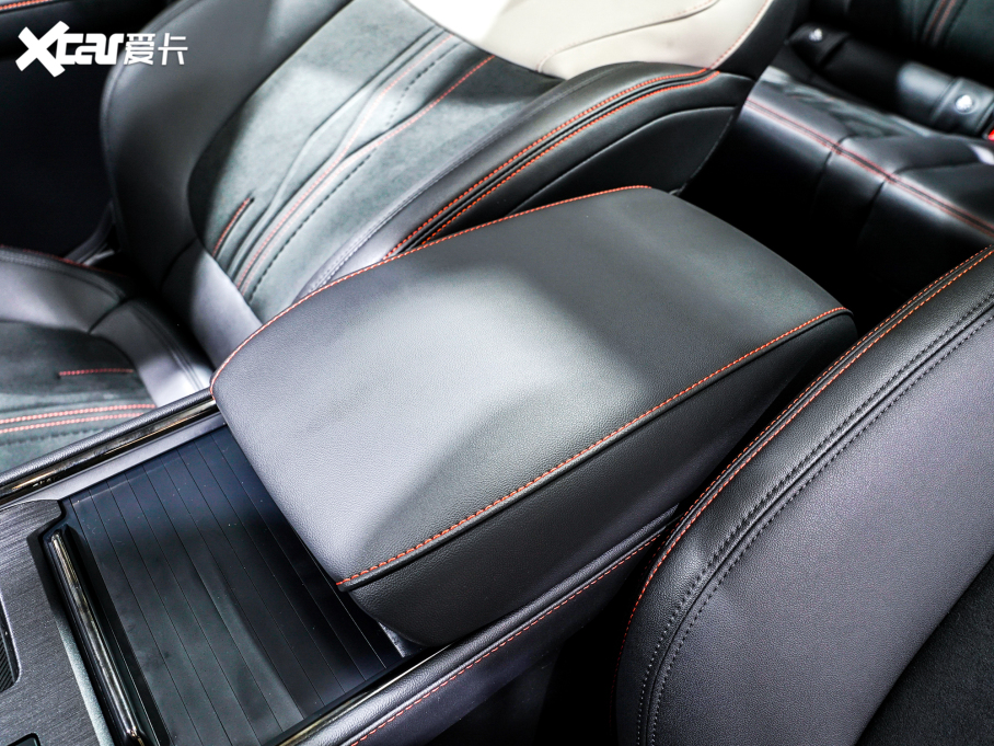 2022ɵϚW EcoBoost 245 