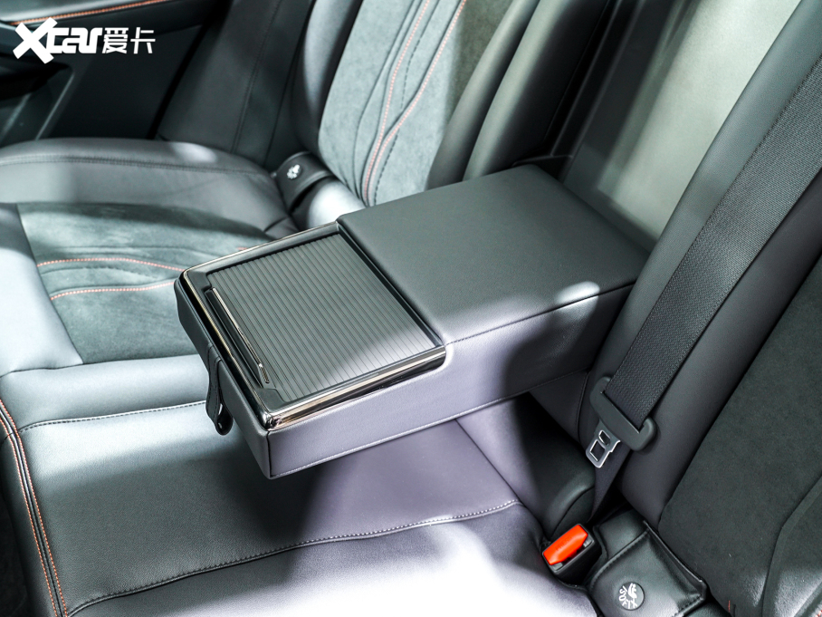 2022ɵϚW EcoBoost 245 