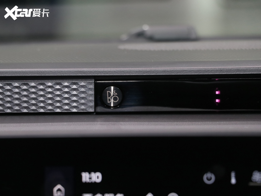 2022ɵϚW EcoBoost 245 ST-Line