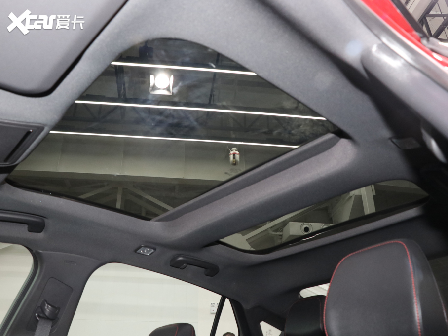 2022ɵϚW EcoBoost 245 ST-Line