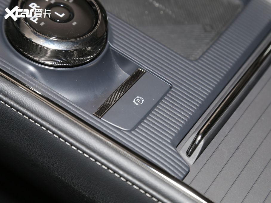 2022ɵϚW EcoBoost 245 r