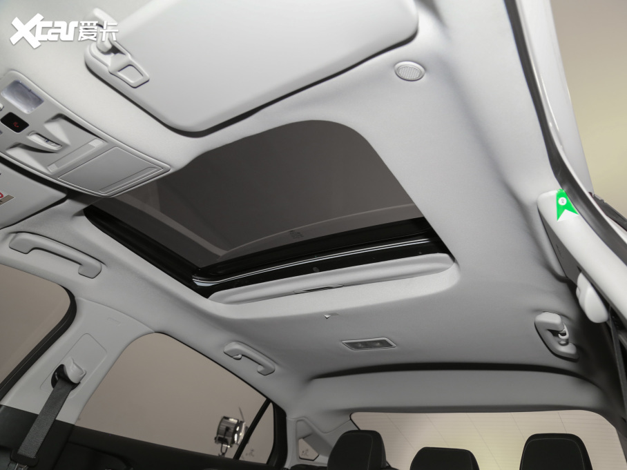 2022ɵϚW EcoBoost 245 r