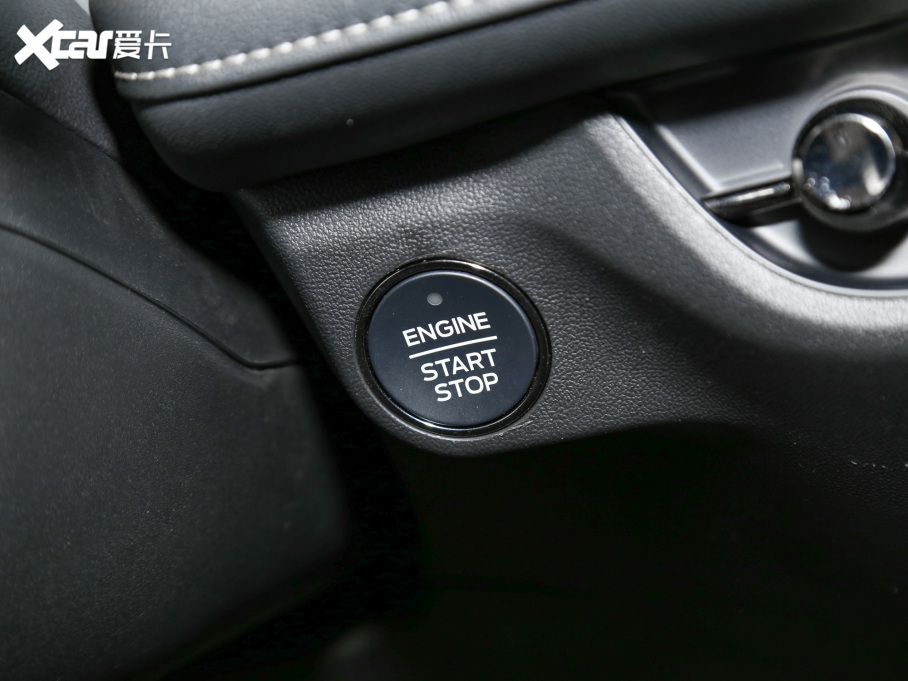 2022ɵϚW EcoBoost 245 r