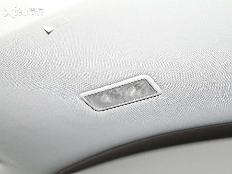 2022ɵϚW EcoBoost 245 r