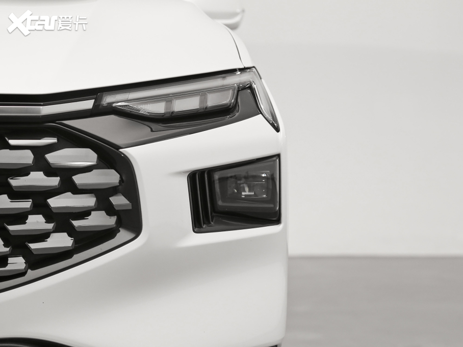 2022ɵϚW EcoBoost 245 r