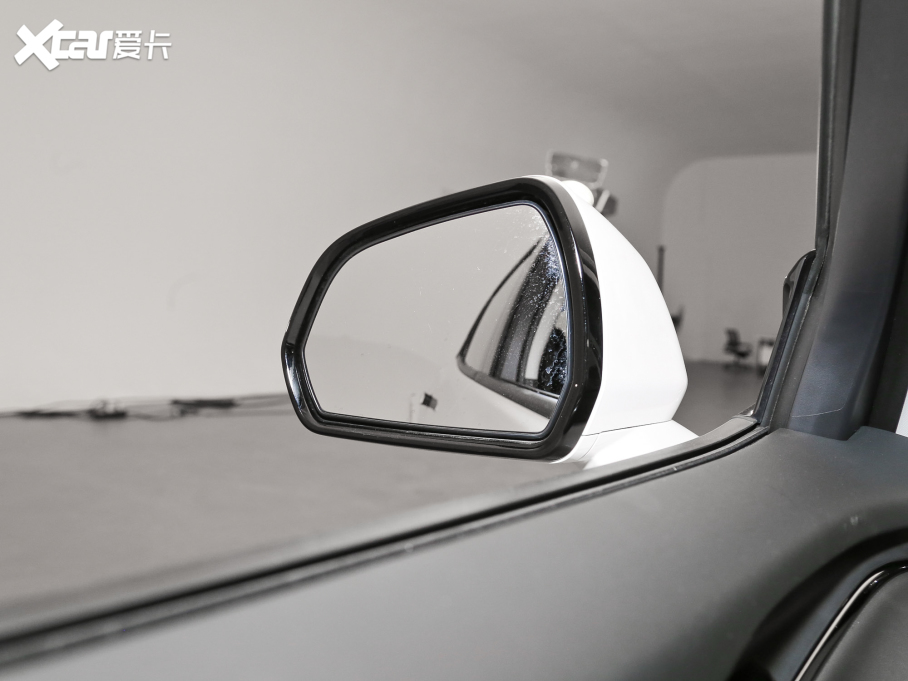 2022ɵϚW EcoBoost 245 r