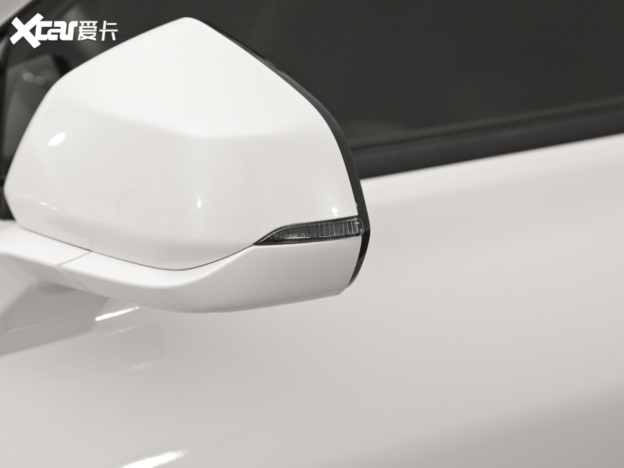 2022ɵϚW EcoBoost 245 r