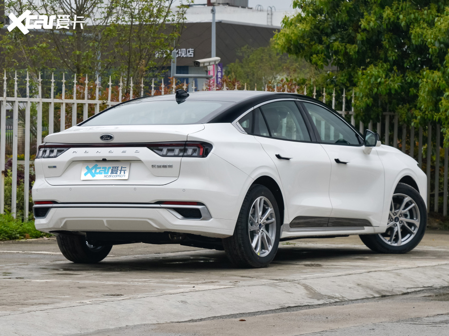 2022ɵϚW EcoBoost 245 A