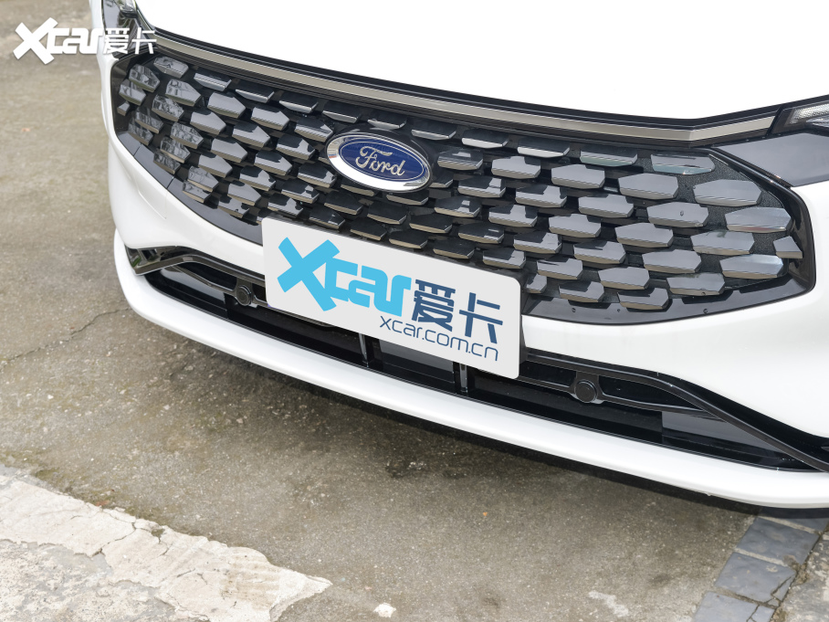 2022ɵϚW EcoBoost 245 A