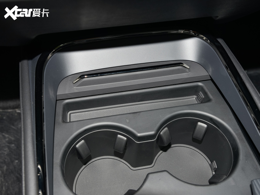 2022ɵϚW EcoBoost 245 A