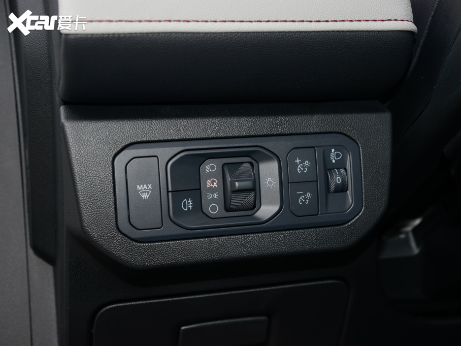 2022ɵϚW EcoBoost 245 A