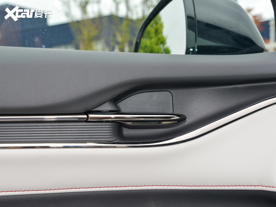 2022ɵϚW EcoBoost 245 A