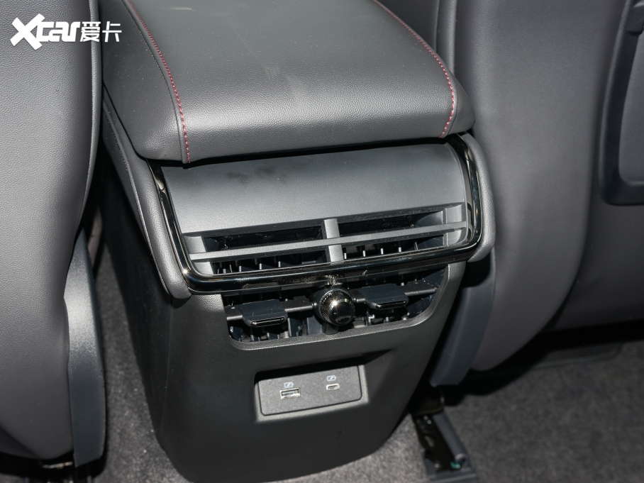 2022ɵϚW EcoBoost 245 A