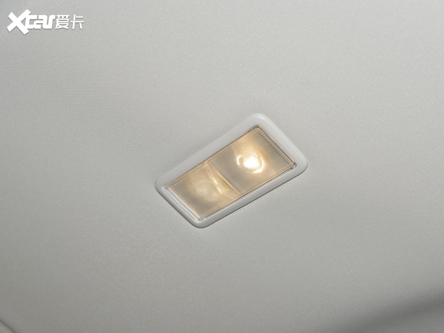 2022ɵϚW EcoBoost 245 A