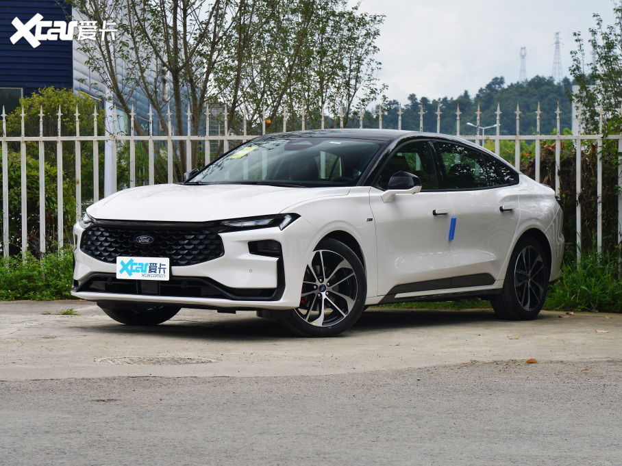 2022ɵϚW Ŀ EcoBoost 245 ST-Line