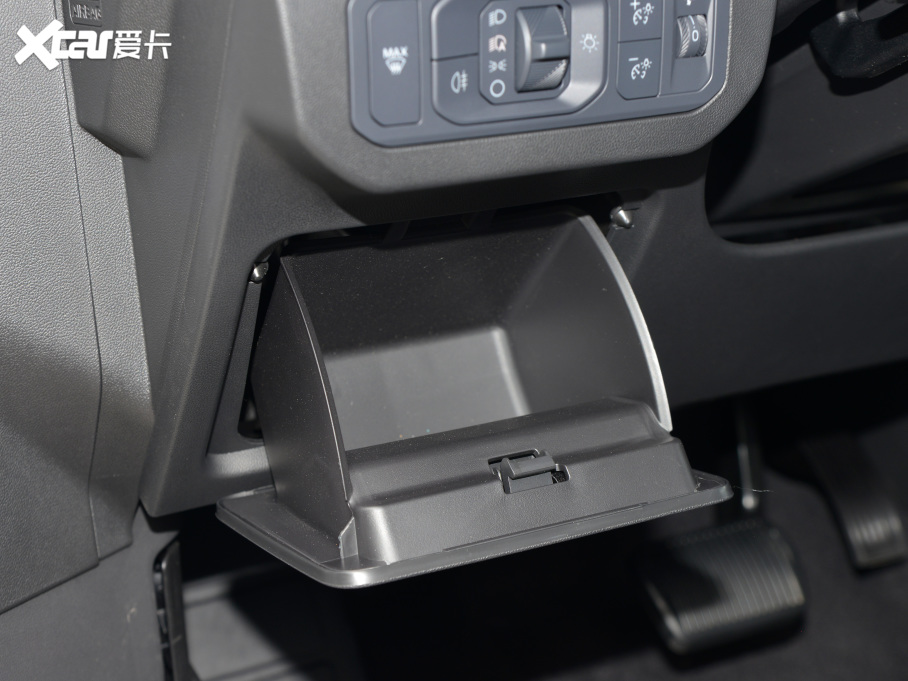 2022ɵϚW Ŀ EcoBoost 245 ST-Line