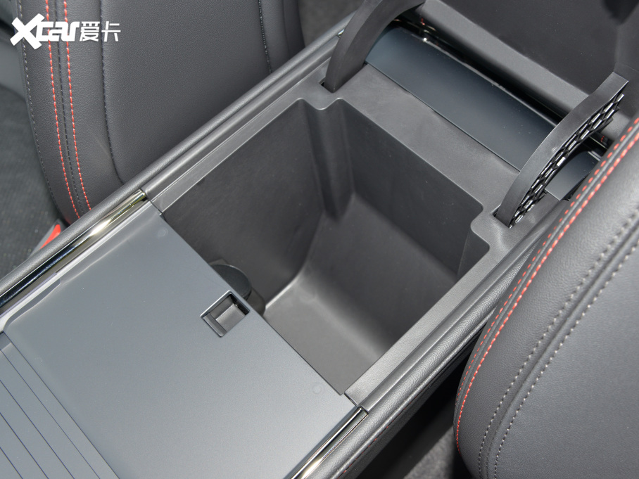 2022ɵϚW Ŀ EcoBoost 245 ST-Line