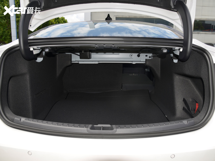 2022ɵϚW Ŀ EcoBoost 245 ST-Line