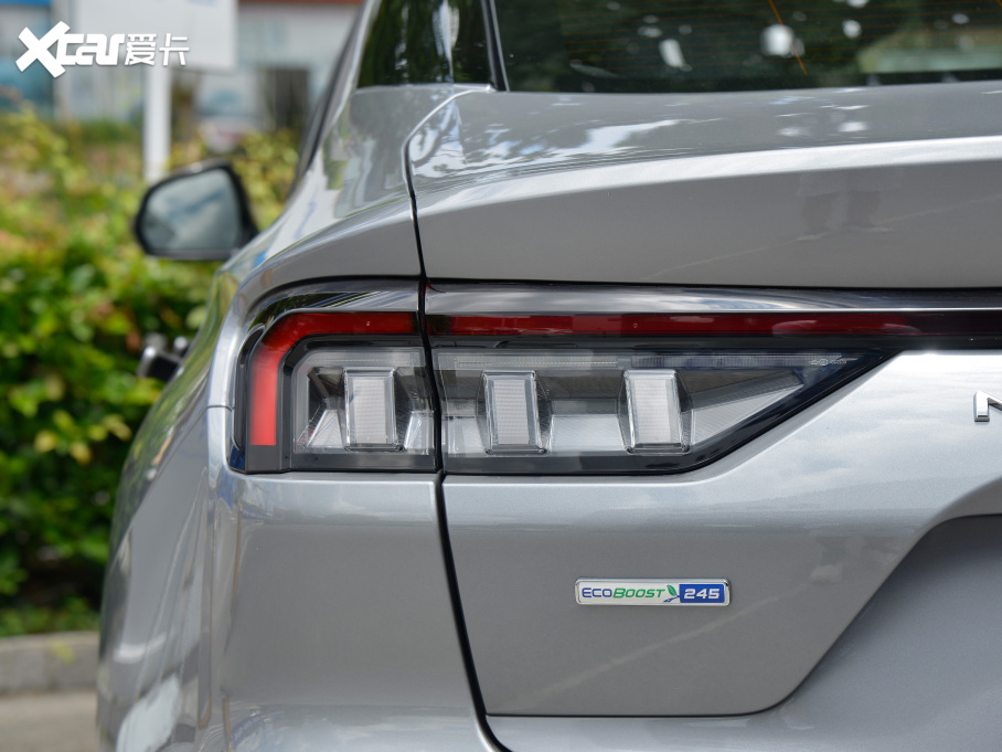 2022ɵϚW Ŀ EcoBoost 245 A 