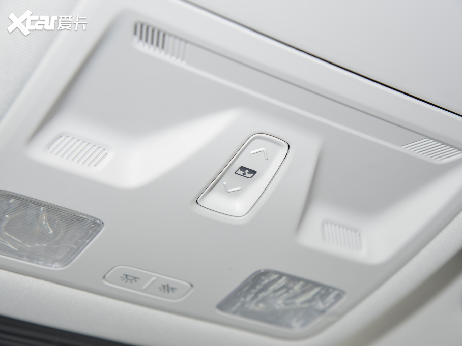 2022ɵϚW Ŀ EcoBoost 245 A 