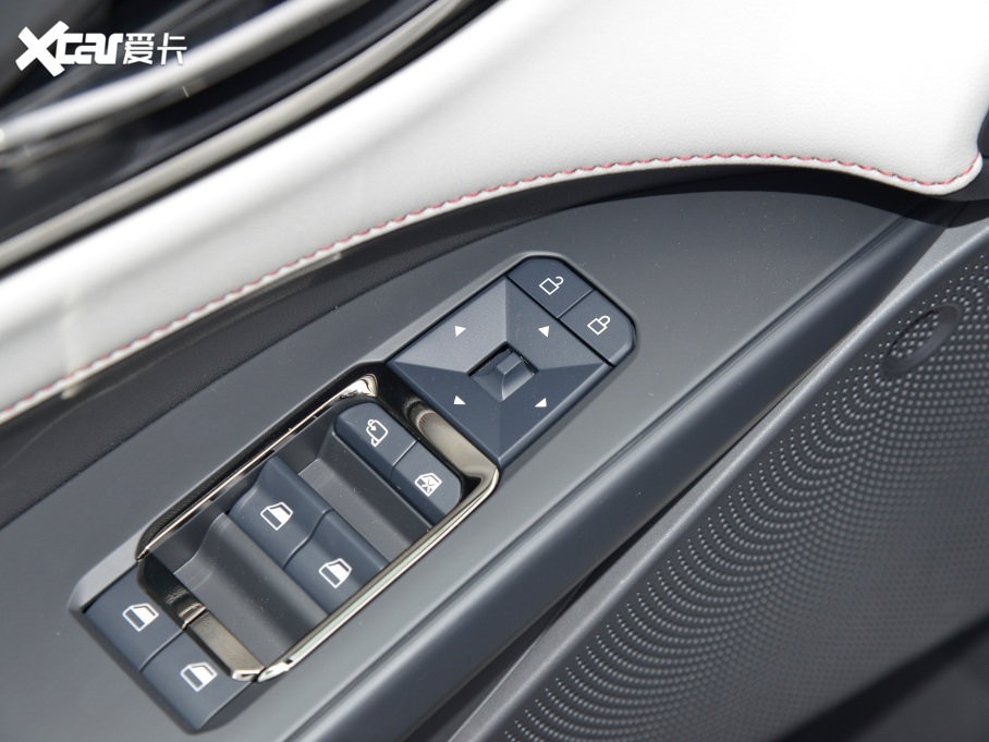 2022ɵϚW Ŀ EcoBoost 245 A 