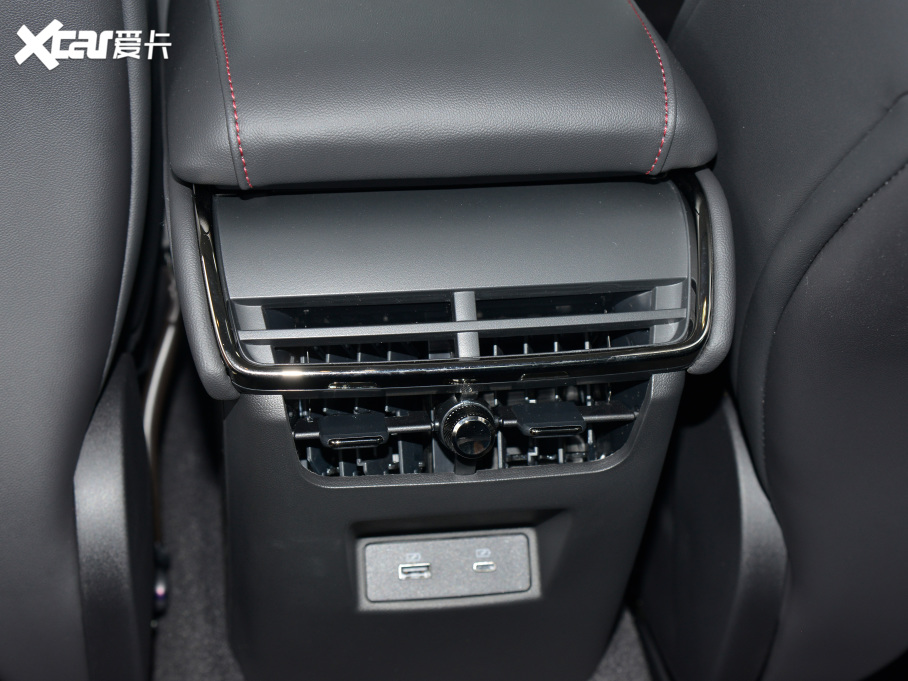 2022ɵϚW Ŀ EcoBoost 245 A 