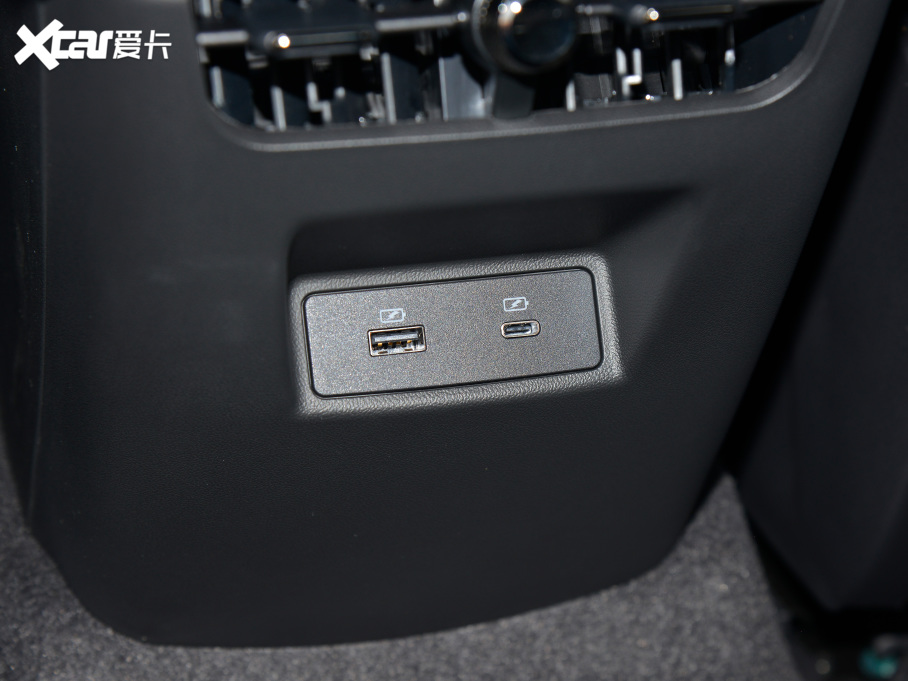 2022ɵϚW Ŀ EcoBoost 245 A 