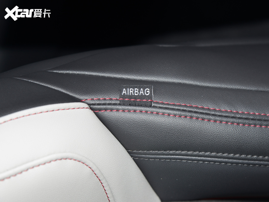 2022ɵϚW Ŀ EcoBoost 245 A 