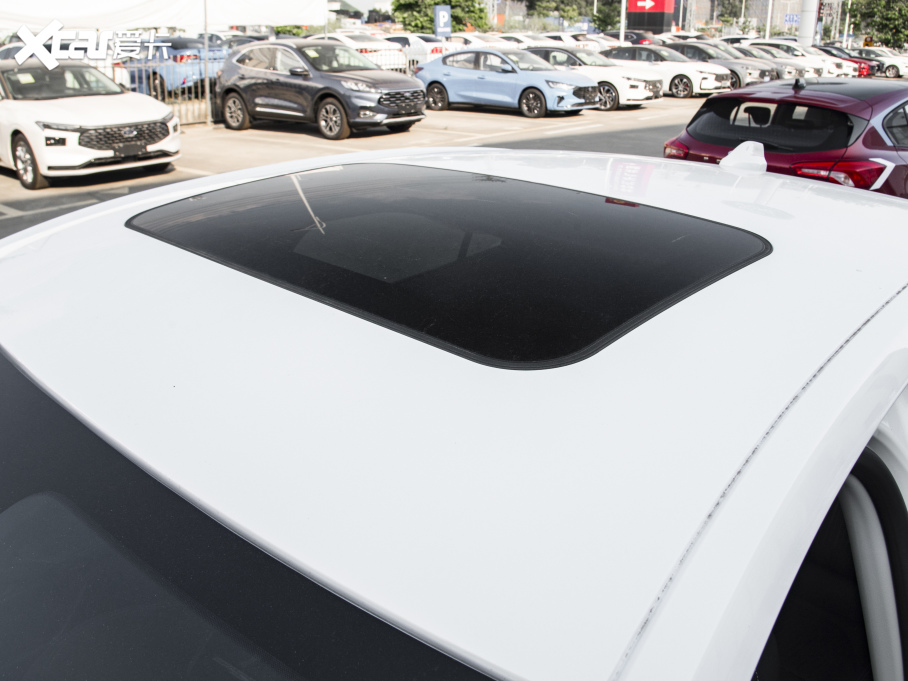 2022ɵϚW Ŀ EcoBoost 245 r 