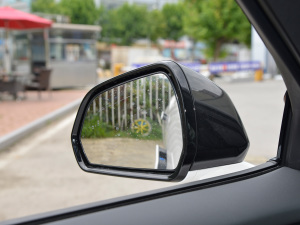 2022Ŀ EcoBoost 245 ST-Line (ji)^