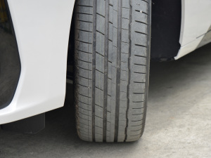 2022Ŀ EcoBoost 245 ST-Line (ji)^