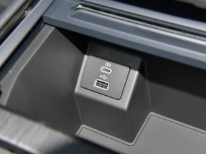 2022Ŀ EcoBoost 245 ST-Line g