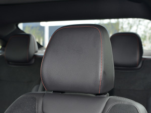 2022Ŀ EcoBoost 245 ST-Line g