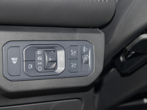 2022Ŀ EcoBoost 245 ST-Line п؅^