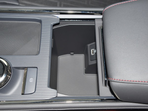 2022Ŀ EcoBoost 245 A  g