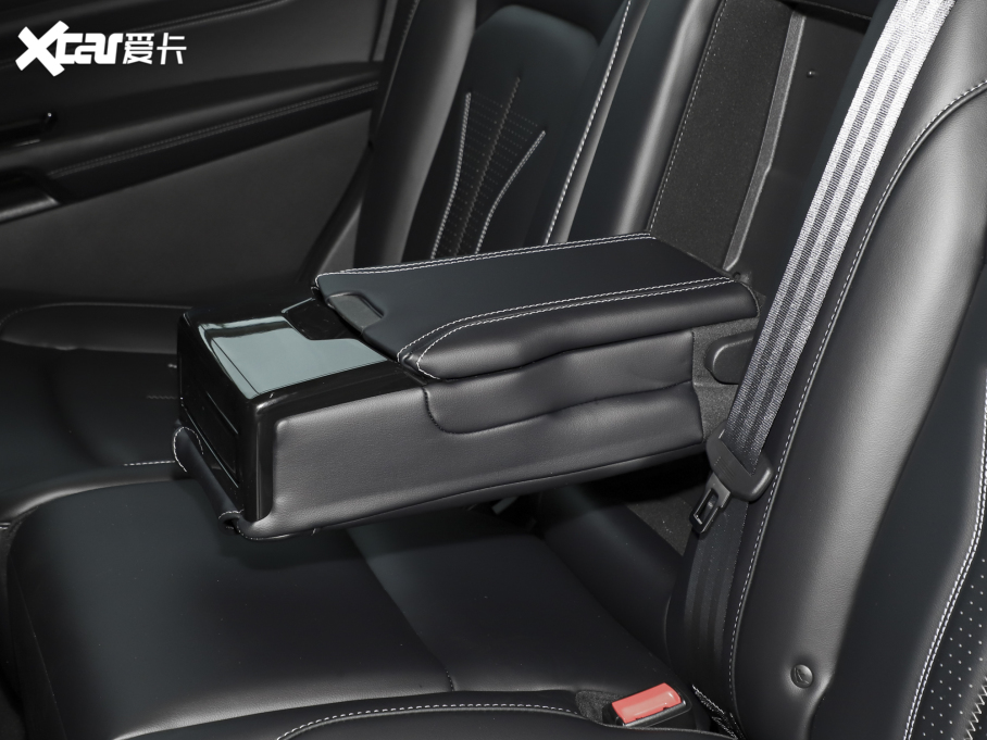 2022J PLUS EcoBoost 245 KJ 7