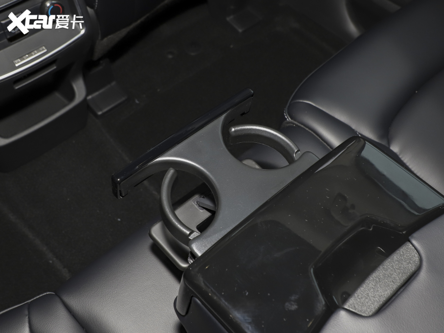 2022J PLUS EcoBoost 245 KJ 7