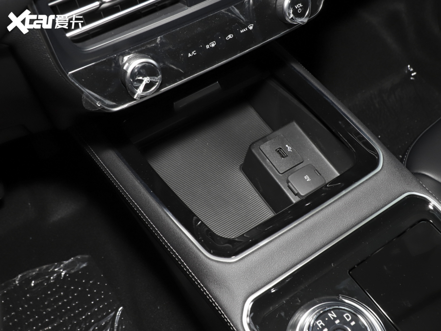 2022J PLUS EcoBoost 245 (q)KJ 7