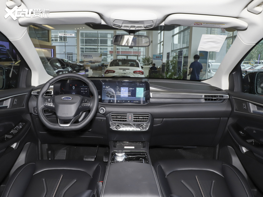 2022J PLUS EcoBoost 245 (q)KJ 7