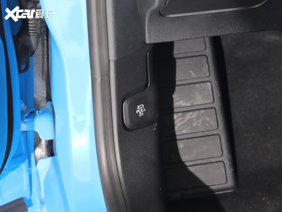 2022˹  EcoBoost 180 ԄST Line