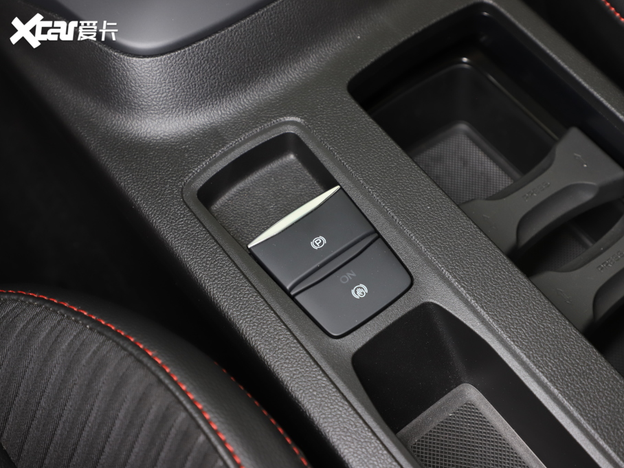 2022˹  EcoBoost 180 ԄST Line