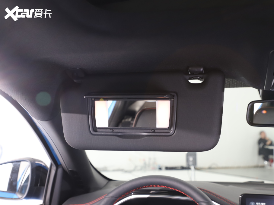 2022˹  EcoBoost 180 ԄST Line