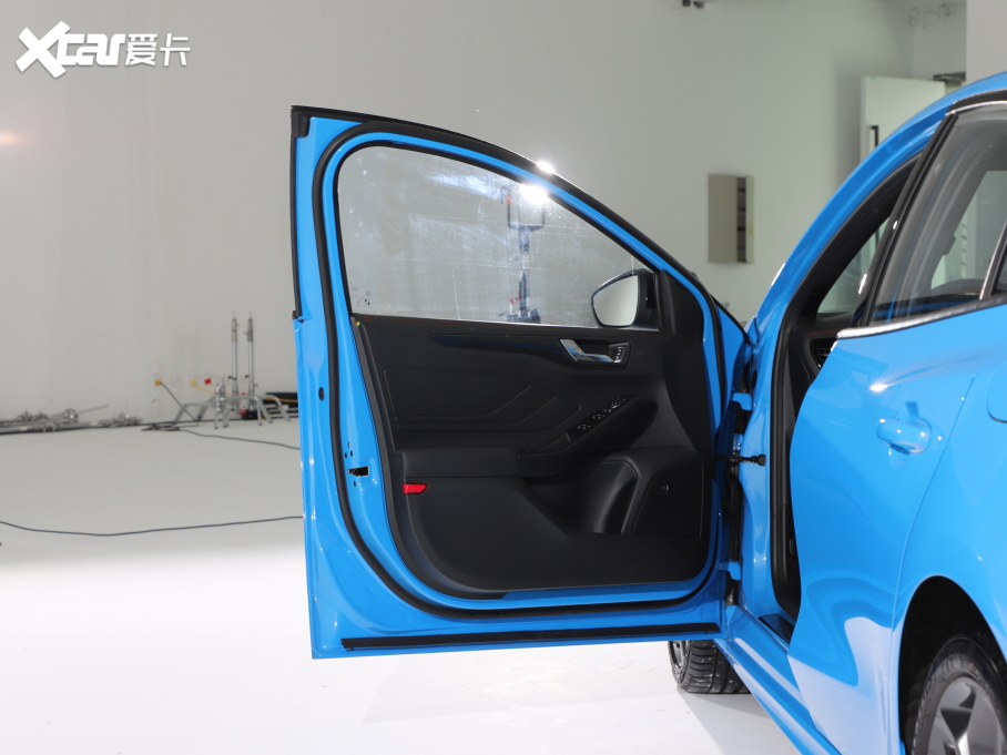 2022˹  EcoBoost 180 Ԅ(dng)ST Line