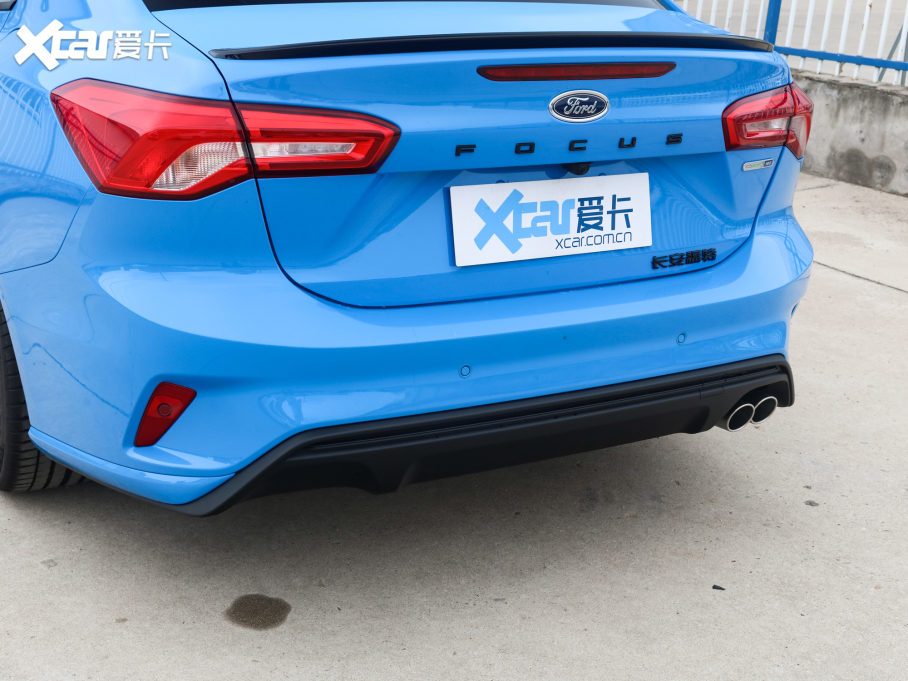 2022˹  EcoBoost 180 ԄS